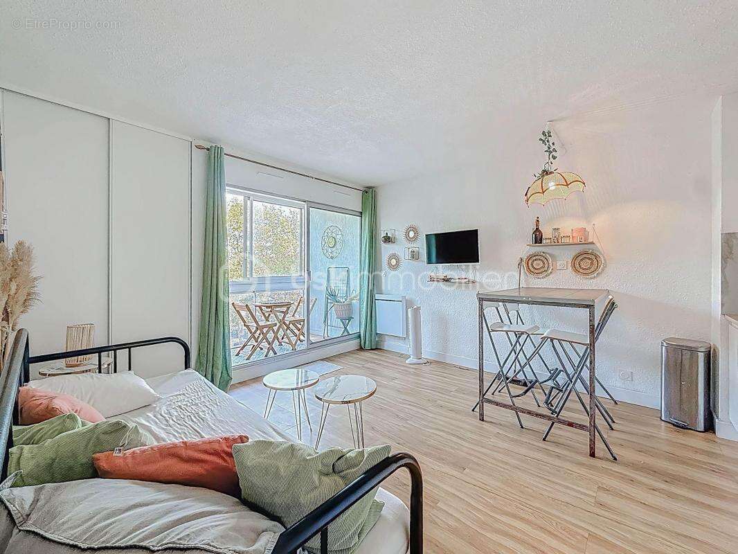 Appartement à CANDILLARGUES