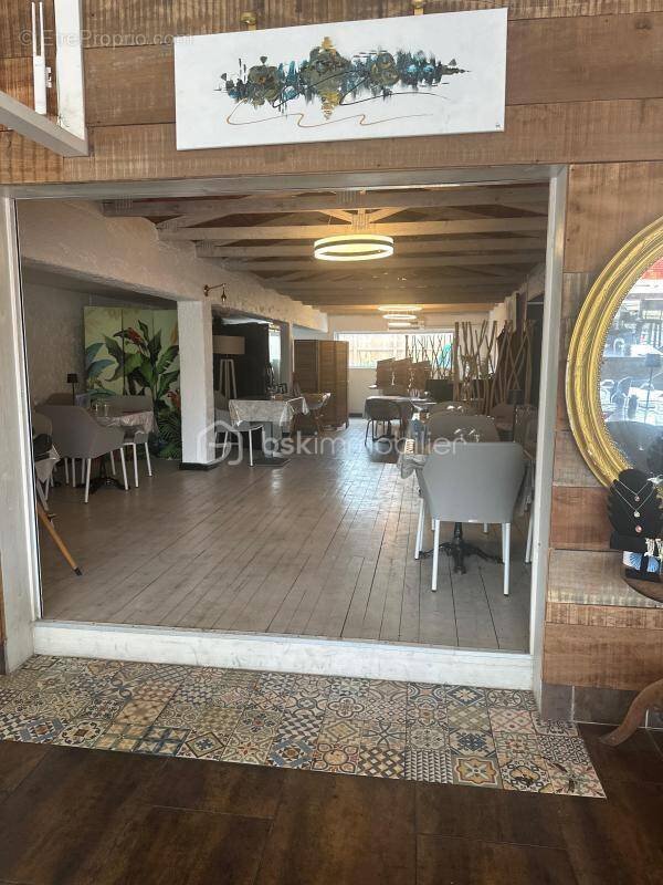 Commerce à FRONTIGNAN