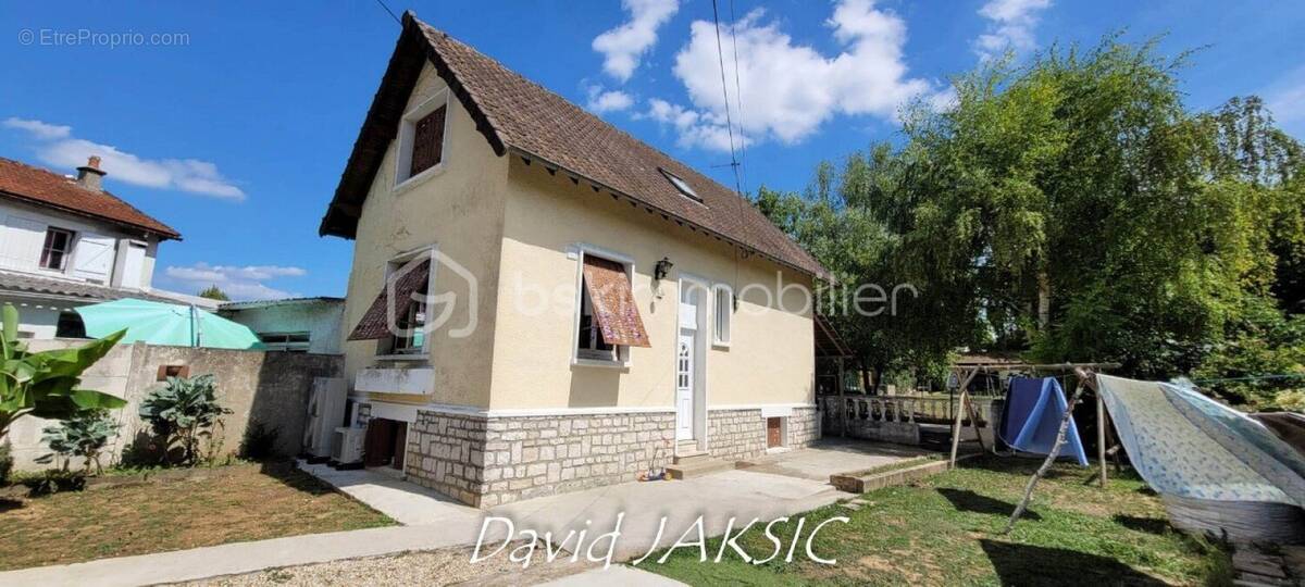 Maison à MONTEREAU-FAULT-YONNE