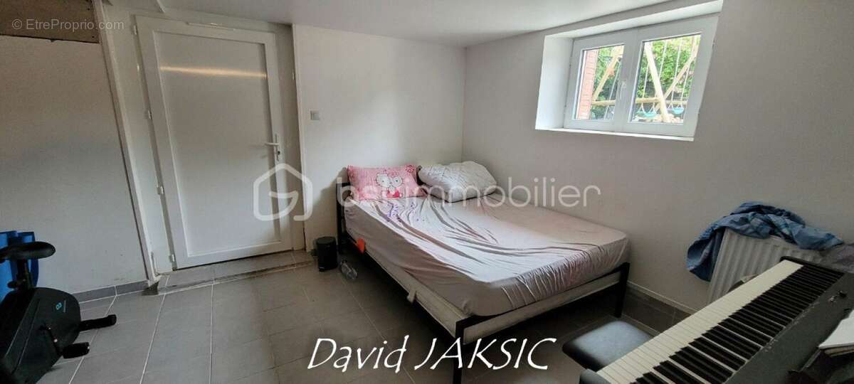 Maison à MONTEREAU-FAULT-YONNE