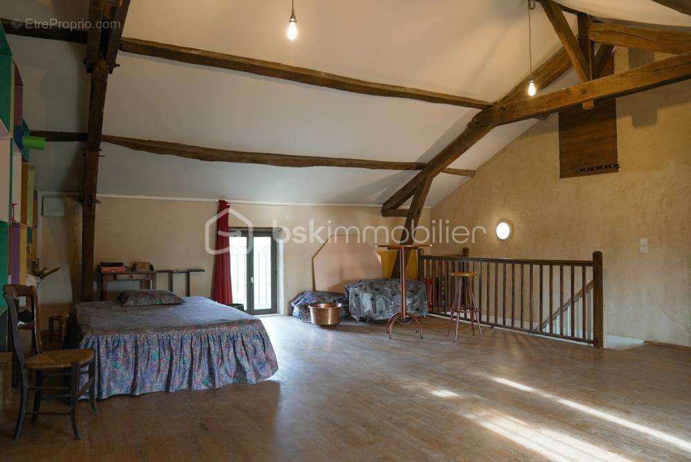 Maison à SAINT-SEVER-DE-RUSTAN