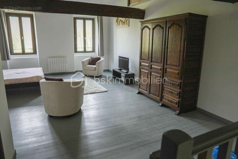 Maison à SAINT-SEVER-DE-RUSTAN