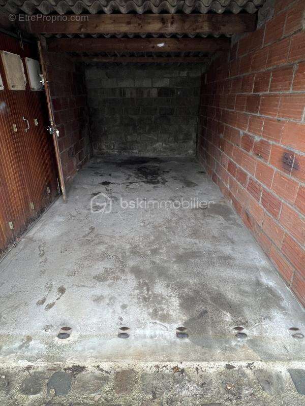 Parking à SUCY-EN-BRIE