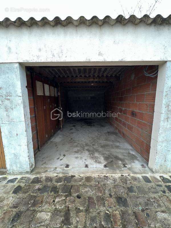 Parking à SUCY-EN-BRIE