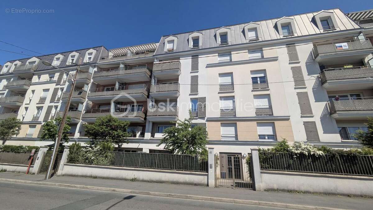 Appartement à TREMBLAY-EN-FRANCE