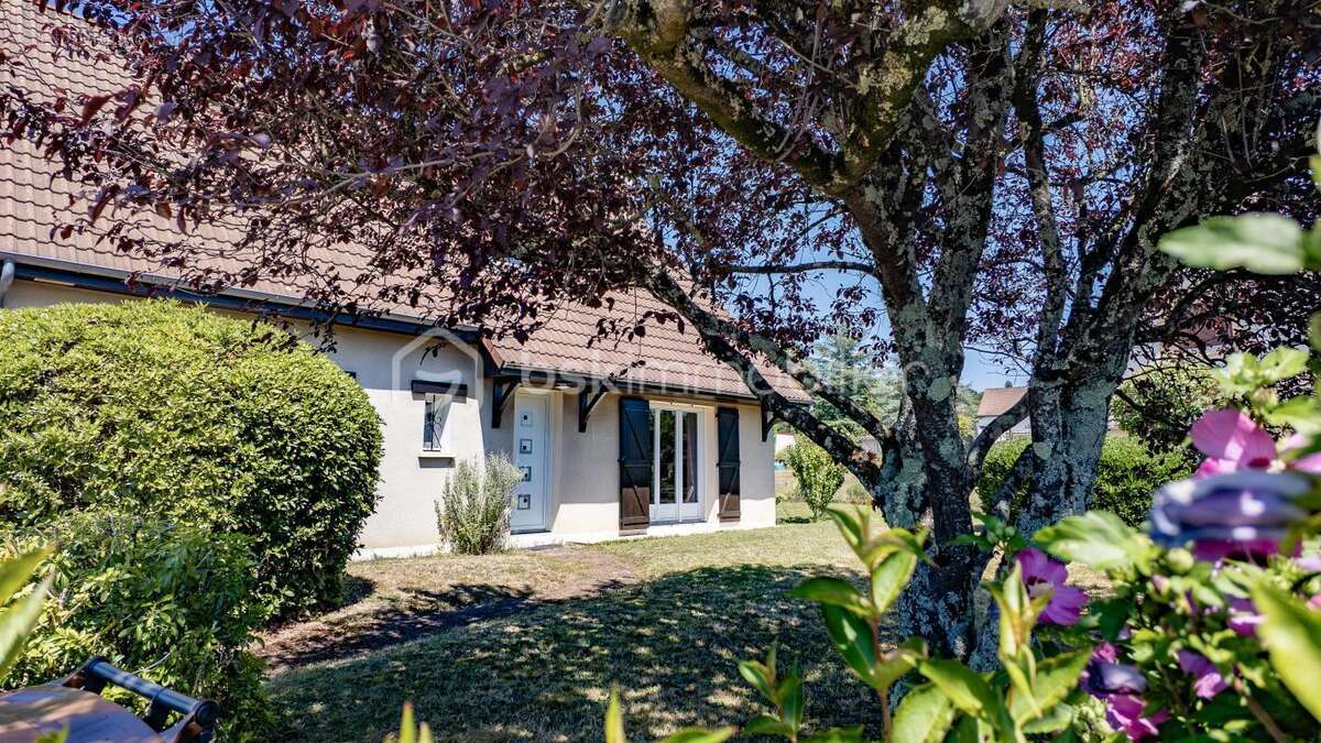 Maison à VARENNES-VAUZELLES