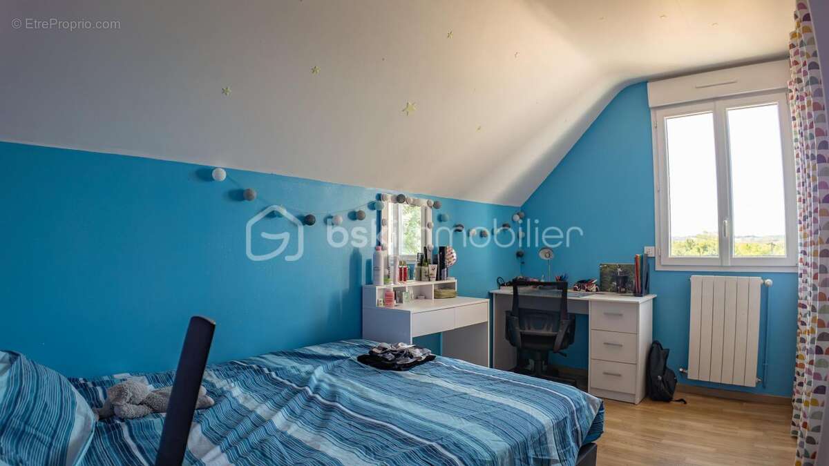 Maison à VARENNES-VAUZELLES