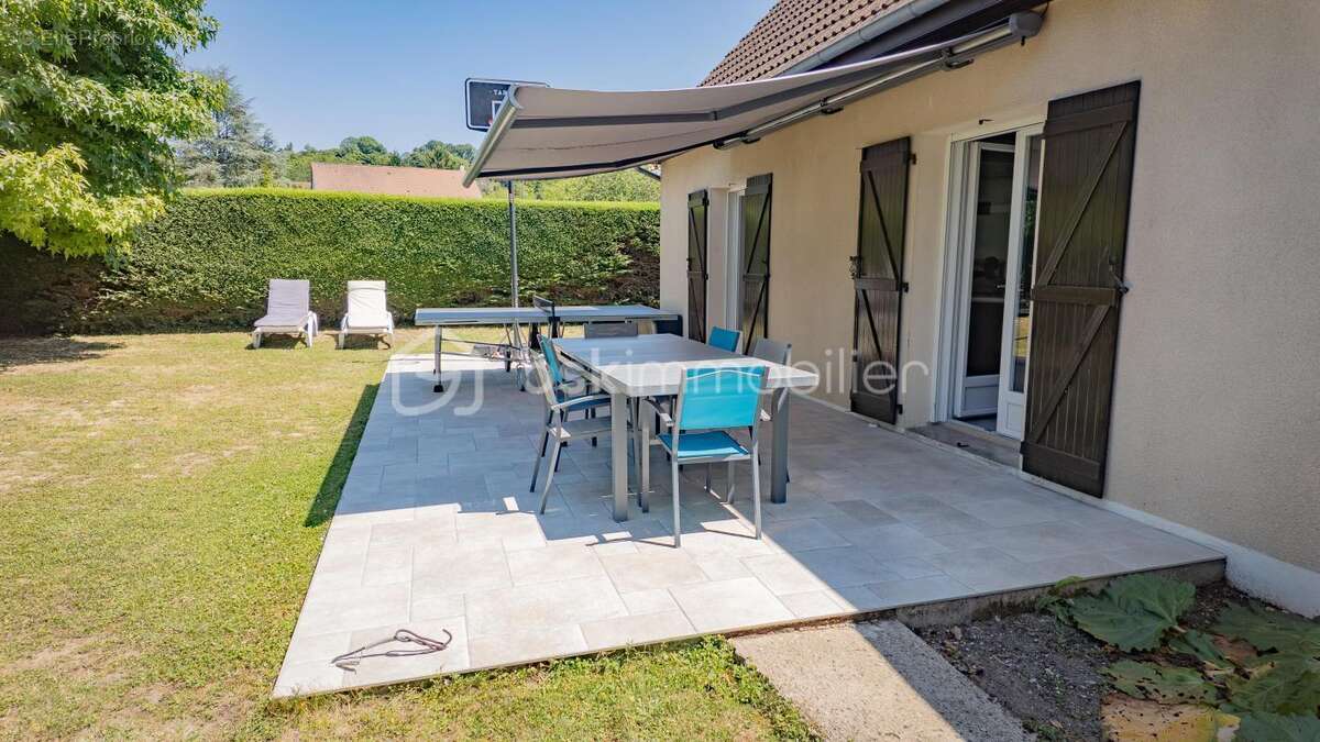 Maison à VARENNES-VAUZELLES