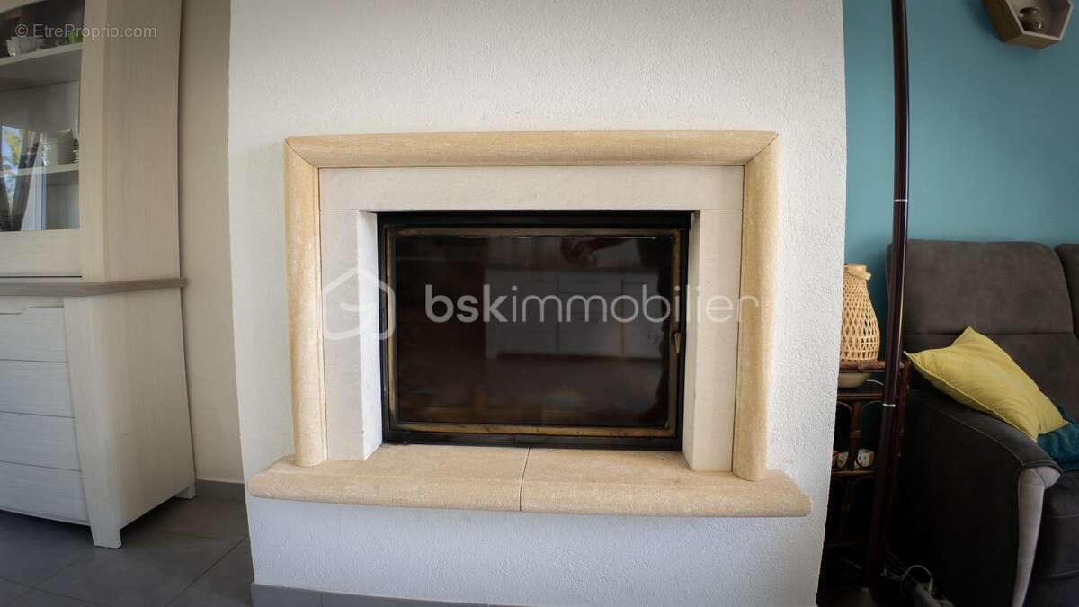 Maison à VARENNES-VAUZELLES