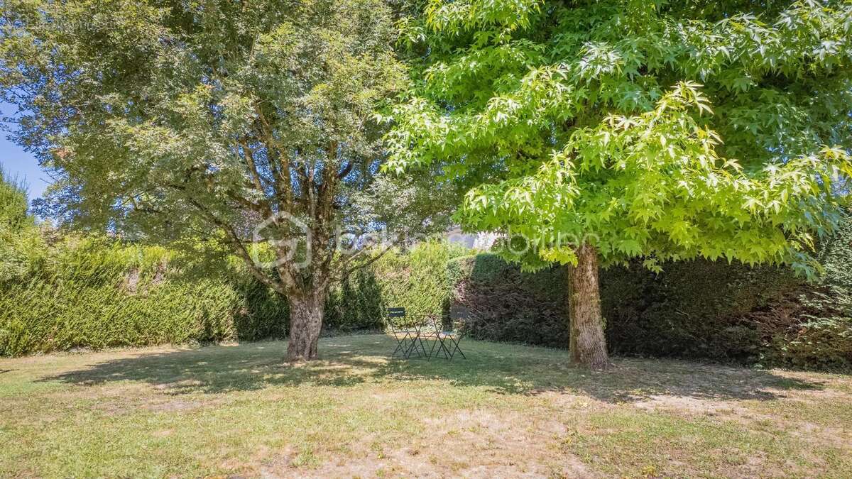 Maison à VARENNES-VAUZELLES