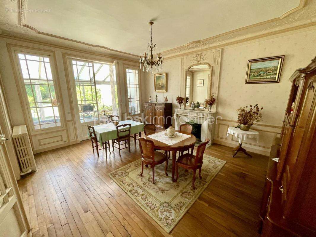 Maison à CHAUMONT-EN-VEXIN