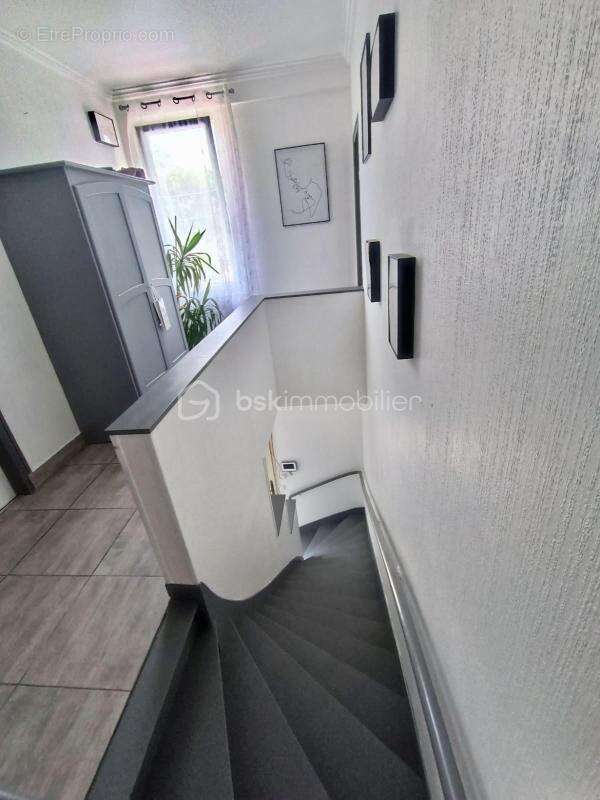 Maison à DAMMARIE-LES-LYS