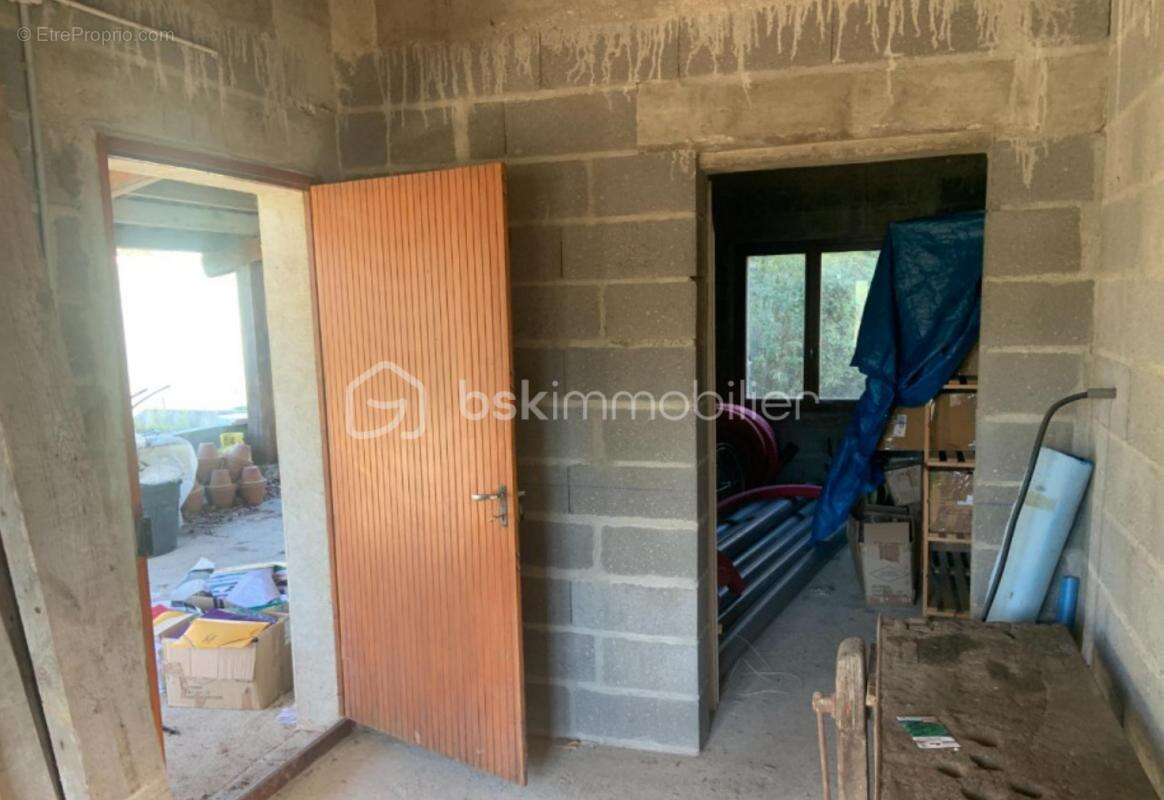 Terrain à ARTANNES-SUR-INDRE