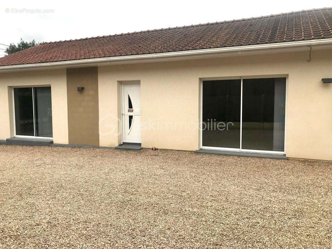 Maison à EAUCOURT-SUR-SOMME