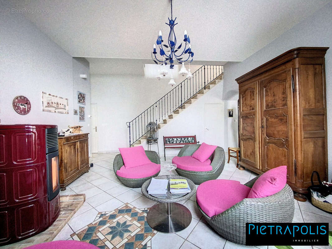 Maison à SALLES-ARBUISSONNAS-EN-BEAUJOLAIS