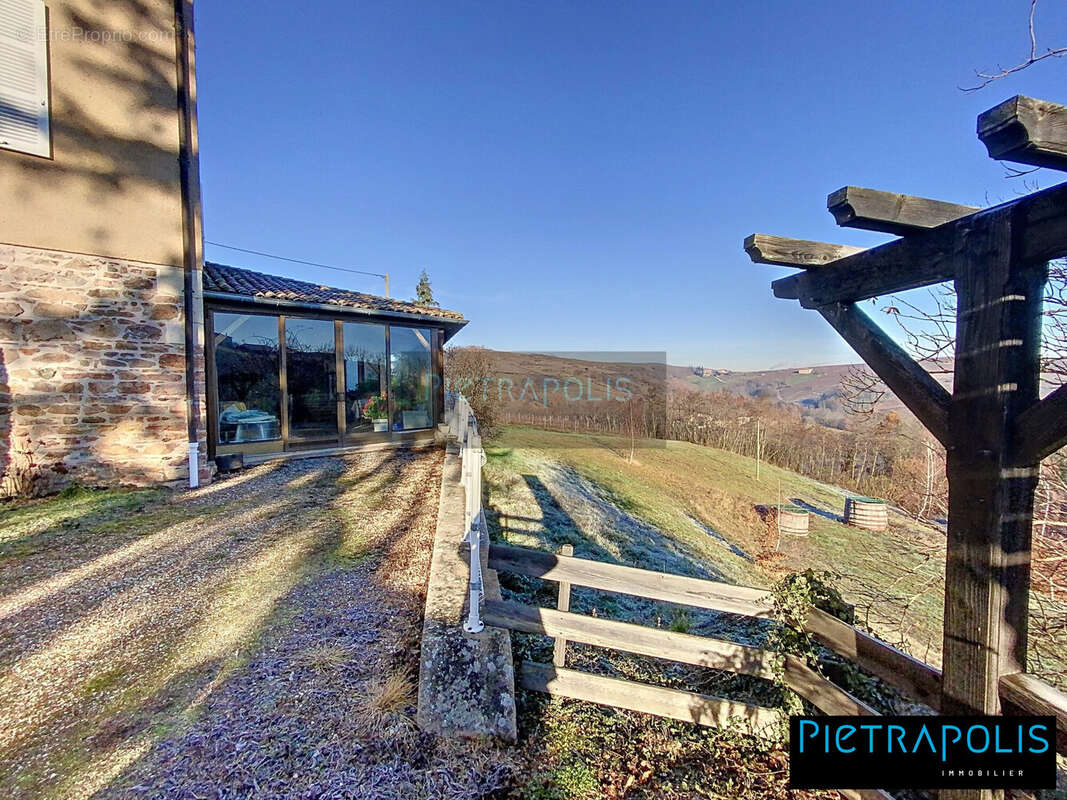 Maison à SALLES-ARBUISSONNAS-EN-BEAUJOLAIS