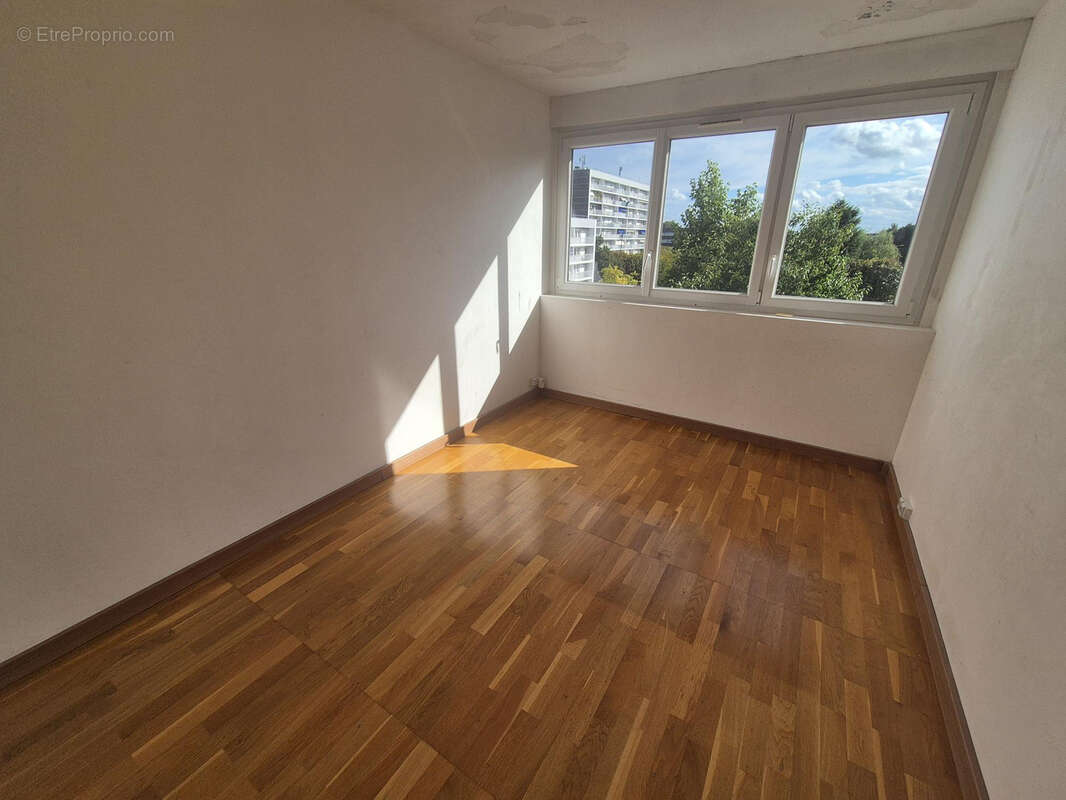 Appartement à VELIZY-VILLACOUBLAY