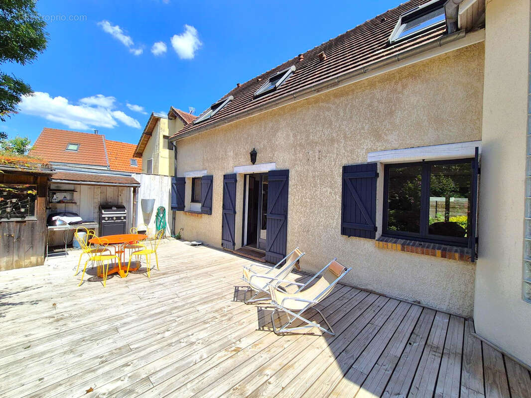 Maison à JOUY-EN-JOSAS