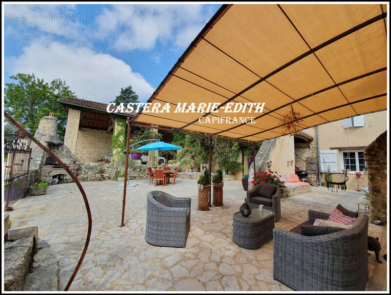 Maison à SAINT-JEAN-POUTGE