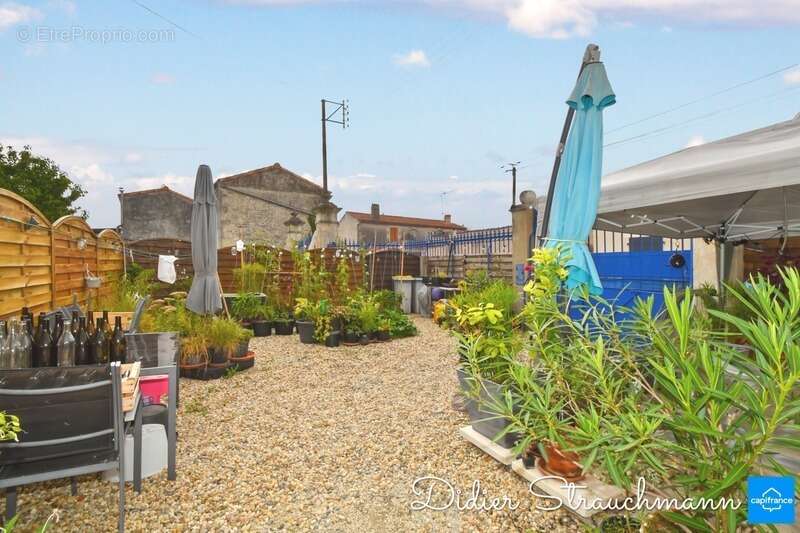 Maison à AIGREFEUILLE-D&#039;AUNIS