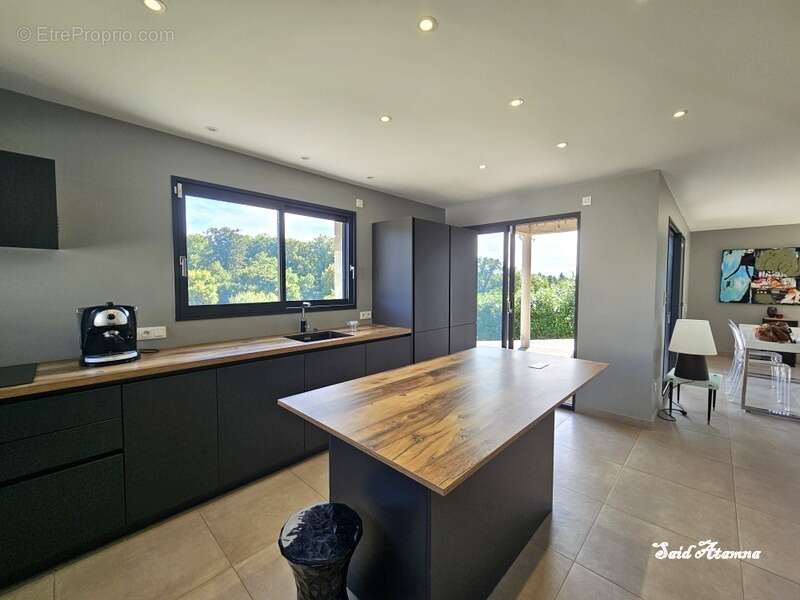 Maison à CHATEL-SUR-MOSELLE