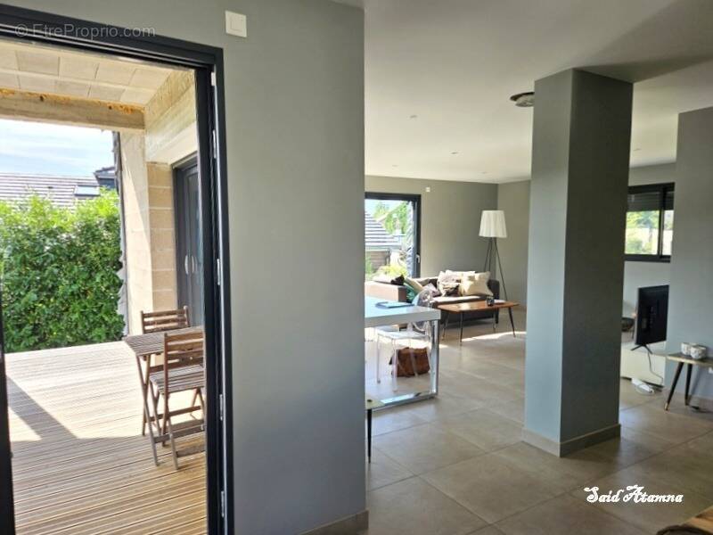 Maison à CHATEL-SUR-MOSELLE