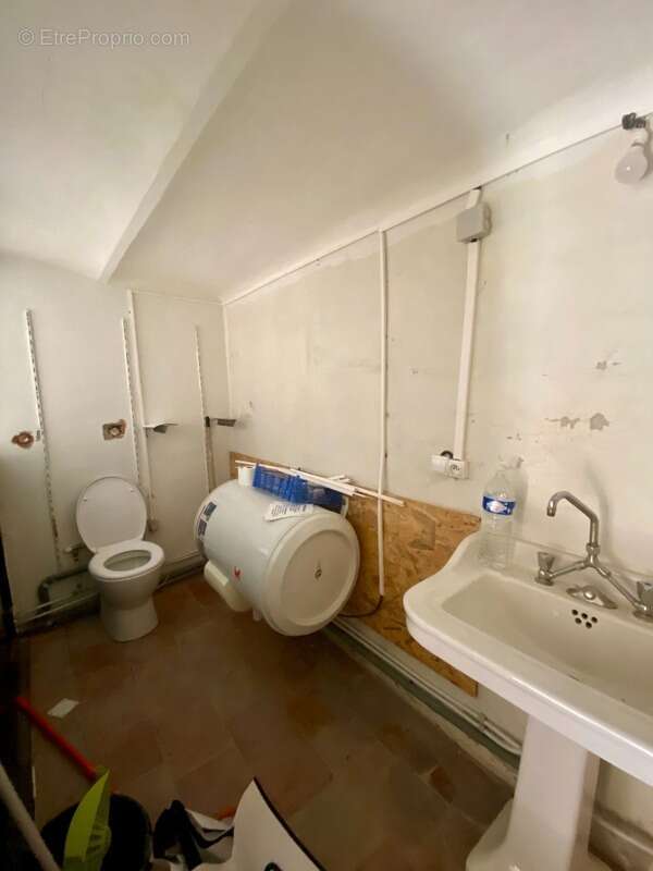 Commerce à MARSEILLE-6E