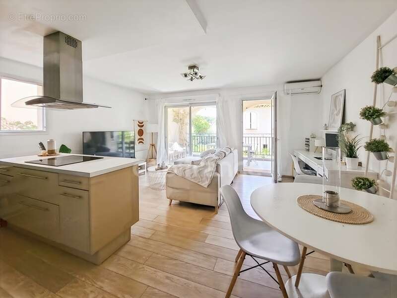 Appartement à MALLEMORT