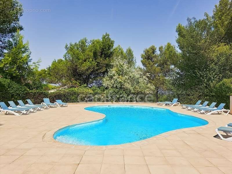 Appartement à MALLEMORT