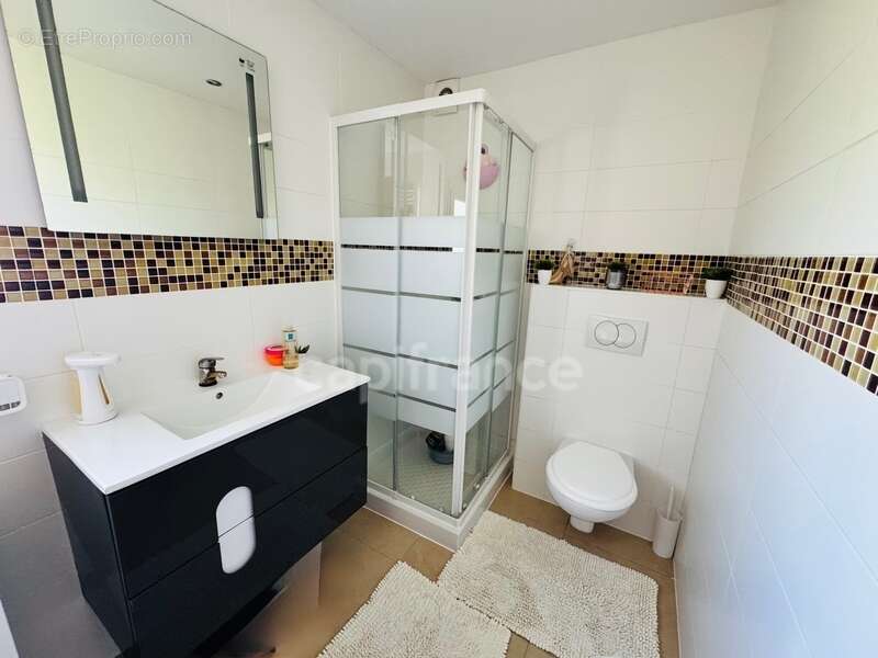 Appartement à MONTAUROUX