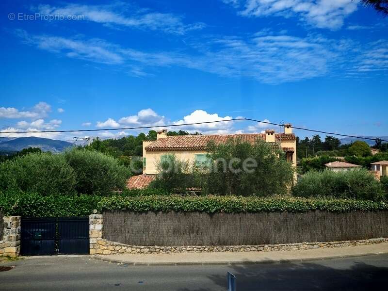 Appartement à MONTAUROUX