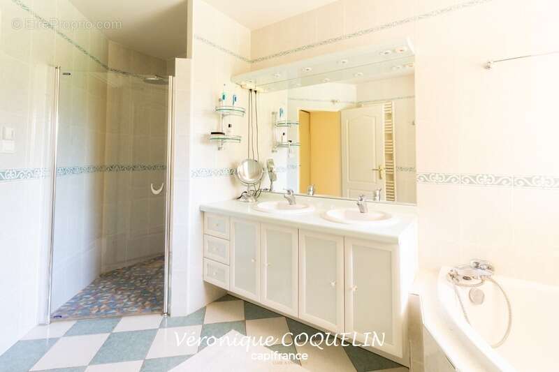 Maison à LE CELLIER