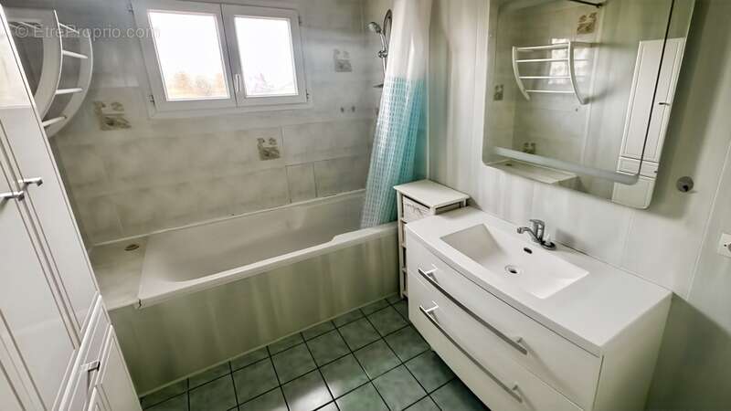 Maison à PONTFAVERGER-MORONVILLIERS