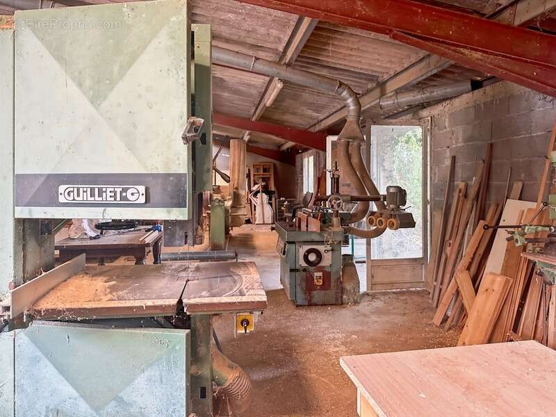 Maison à MONTESQUIOU