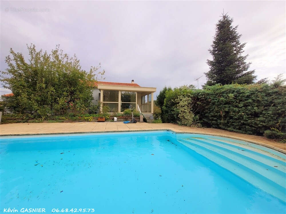 Maison à CHASSENEUIL-SUR-BONNIEURE