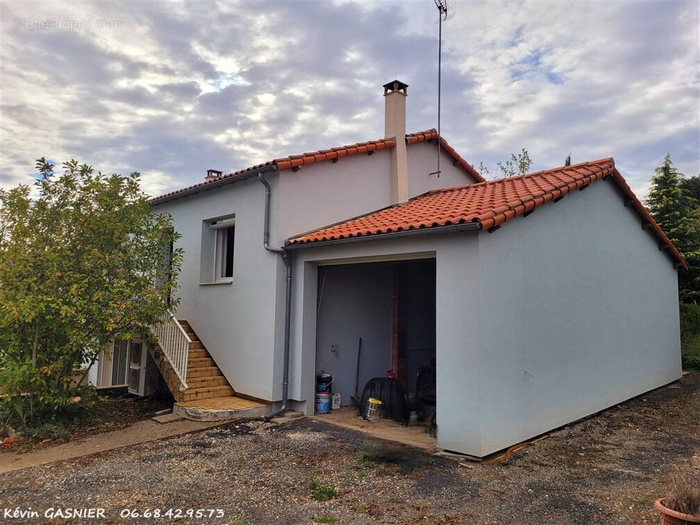 Maison à CHASSENEUIL-SUR-BONNIEURE