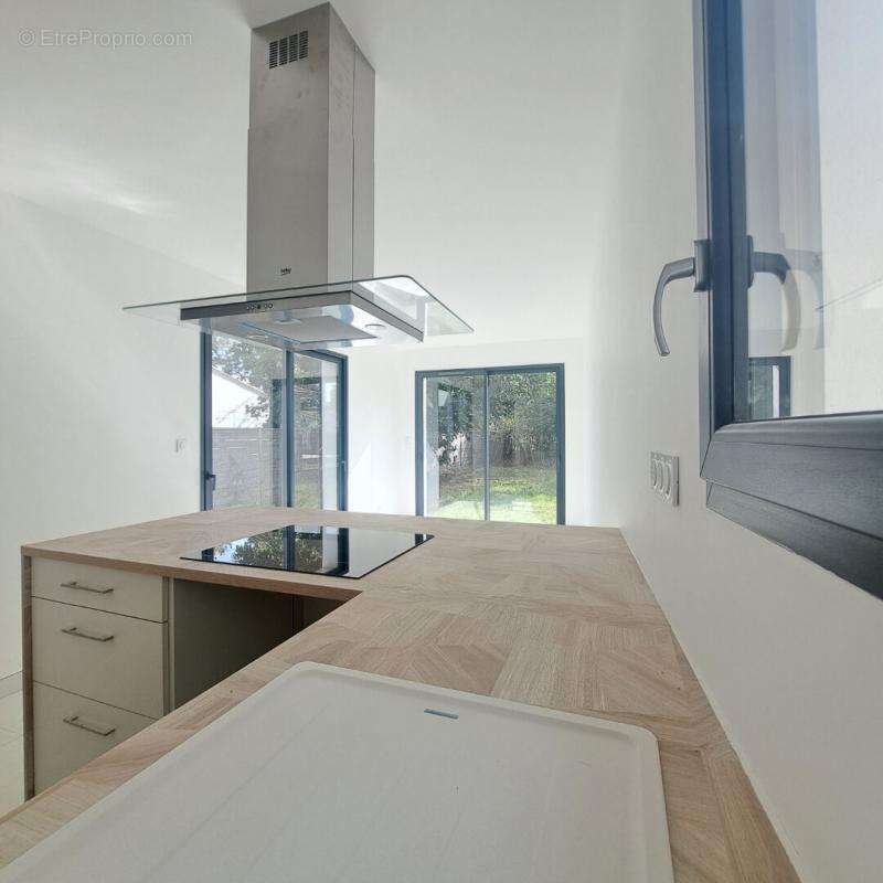 Maison à SAINT-JEAN-D&#039;ILLAC