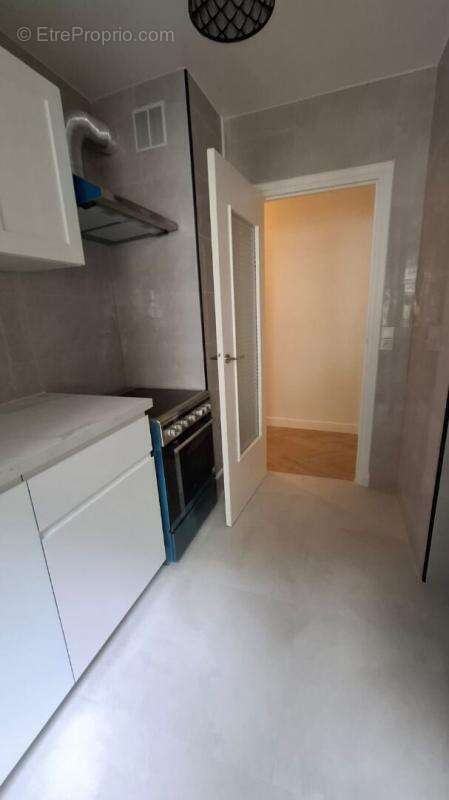 Appartement à PARIS-12E