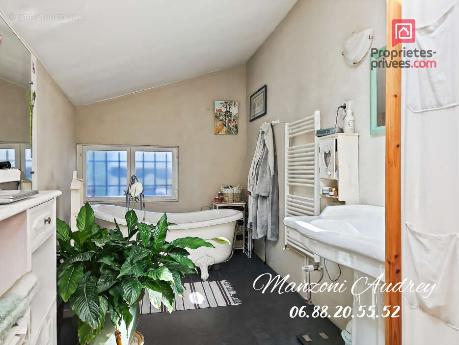 Maison à SAINTE-SAVINE