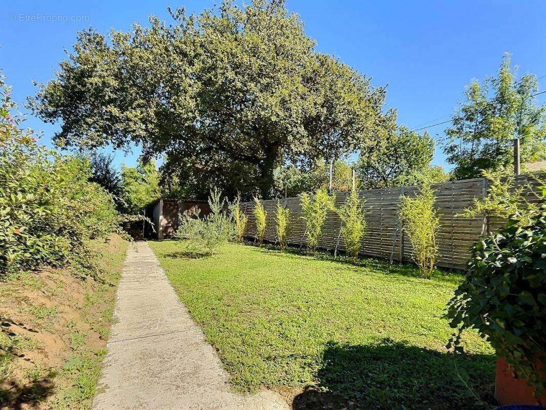 Maison à SAINT-JUERY