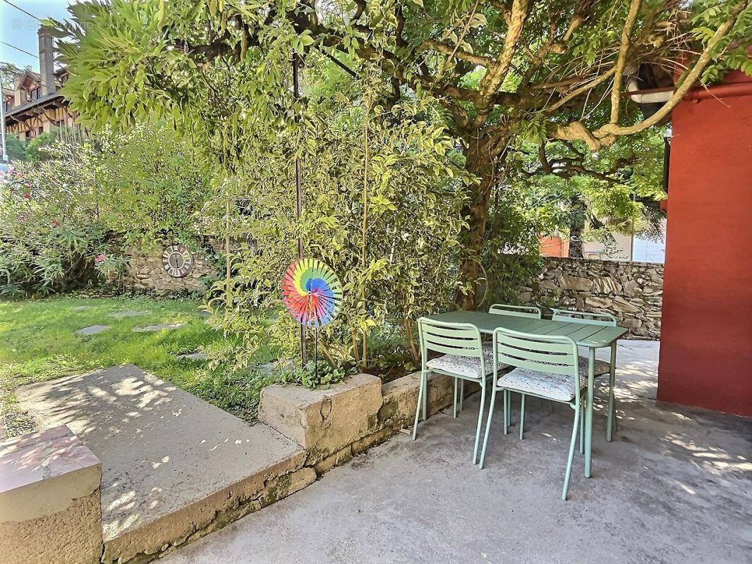 Maison à SAINT-JUERY