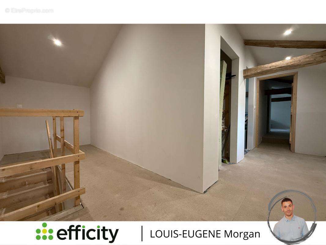 Maison à AVAILLES-LIMOUZINE