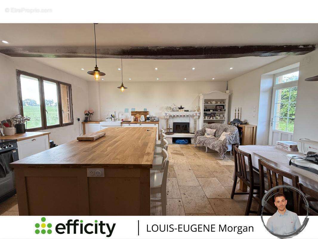 Maison à AVAILLES-LIMOUZINE