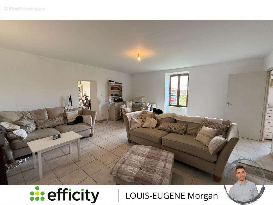 Maison à AVAILLES-LIMOUZINE