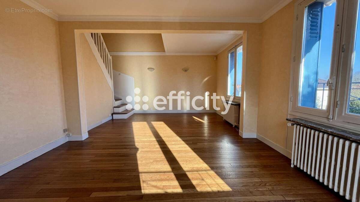 Maison à LOUVECIENNES