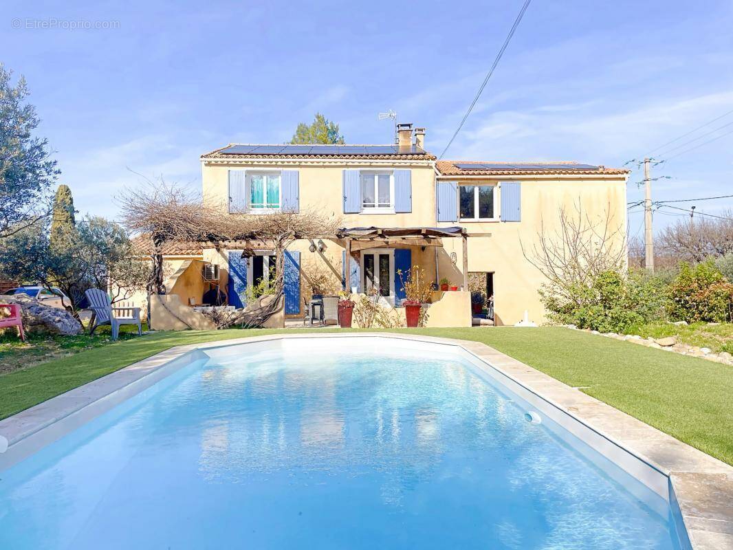 Maison à SAINT-JULIEN