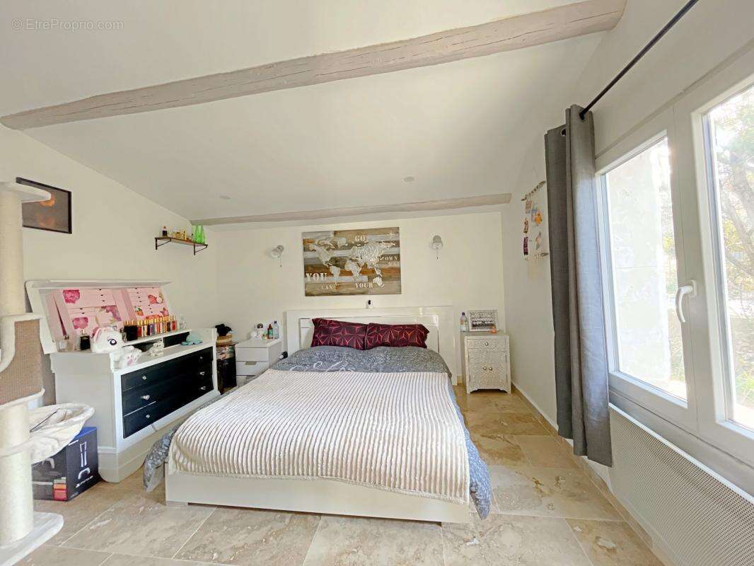 Maison à SAINT-JULIEN