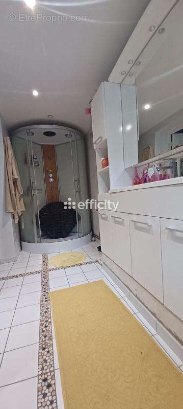 Maison à ANGLARDS-DE-SAINT-FLOUR