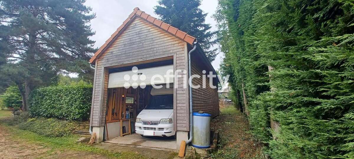 Maison à ANGLARDS-DE-SAINT-FLOUR