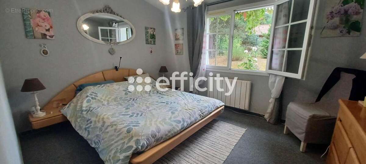 Maison à ANGLARDS-DE-SAINT-FLOUR